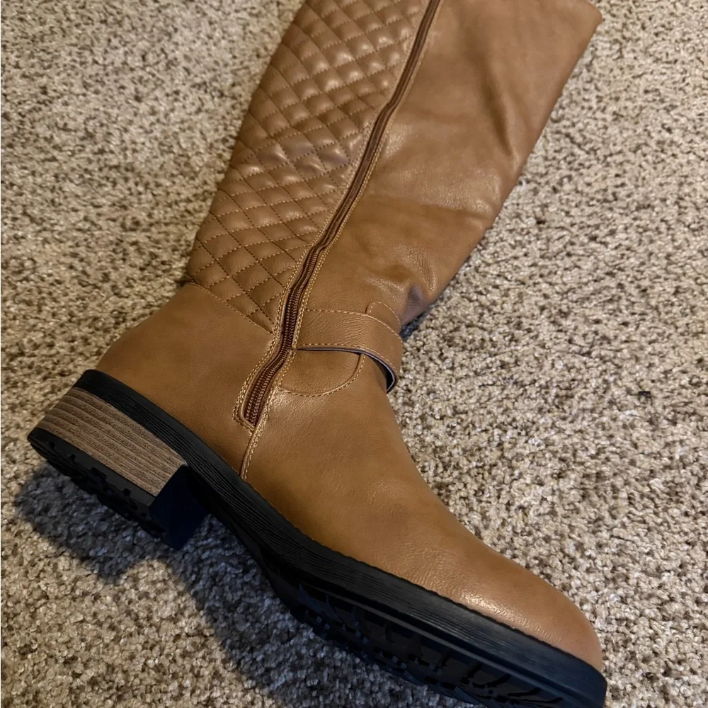 Dream Pairs Women’s Tan Low Heel Quilted Knee-High Riding Boots US 11 NWOB